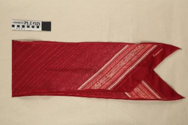 Φουλάρι - μακρόστενο φουλάρι, σε βυσσινί χρώμα, της αγγλικής εταιρείας 