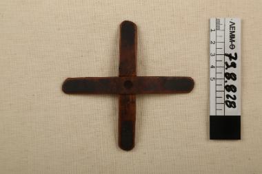 Σφονδύλι - ξύλινο σφοντύλι σε σχήμα σταυρού