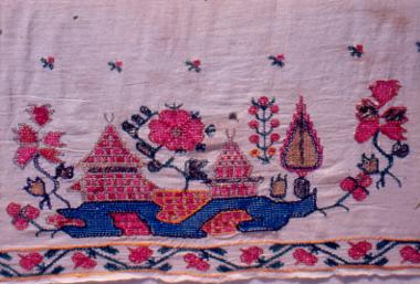 Tsevres-style embroidery