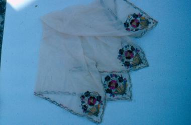 Tsevres-style embroidery