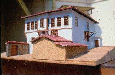 Μακέτα σπιτιού μακεδόνιτικης αρχιτεκτονικής