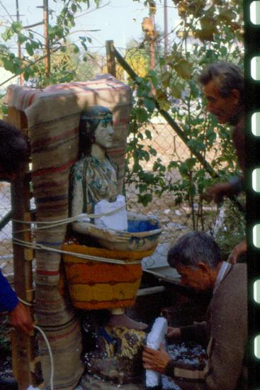 Στερέωμα και δέσιμο αγαλμάτων για μεταφορά