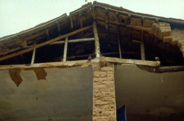 Πλινθόκτιστο σπίτι