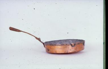 Χάλκινα-μπρούτζινα αντικείμενα