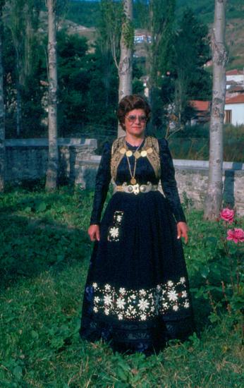 Γυναικεία ενδυμασία Βλάστης ν. Κοζάνης