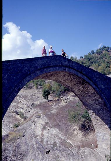 Πέτρινη γέφυρα, Χρυσαυγή Κοζάνης