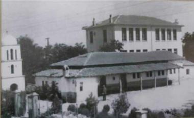 The old primary school (now the spiritual centre) of Kalochori and the old church of Agios Georgios, 20th century