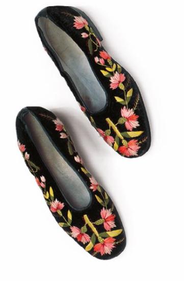 Women's embroidered slipper shoes from Pontus