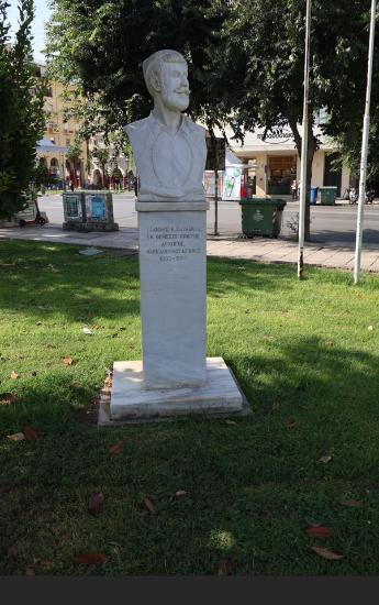 The bust of the Captain of the Macedonian Struggle Ioannis K. Poulakas at the Dikastirion Square