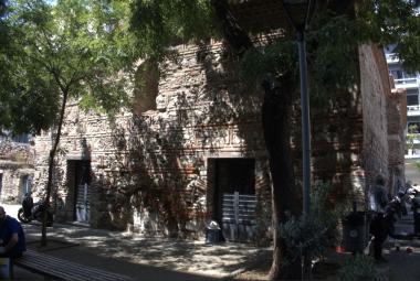 The Louloudadika area of Thessaloniki with the Yahoudi Hamam