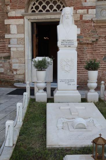 The bust and the tomb of the Metropolitan Bishop of Thessaloniki Panteleimon II in the courtyard of the Church of Saint Demetrios