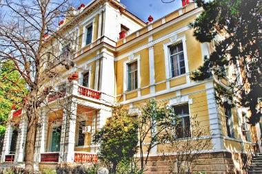 The Agios Dimitrios Hospital on 2 El. Zografou Street of Thessaloniki