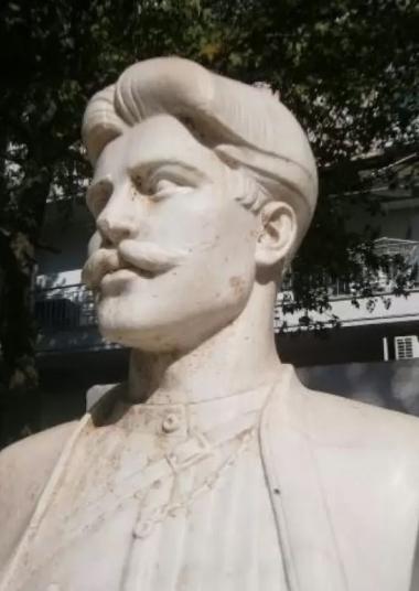 The bust of the Macedonian Struggle Fighter Captain Gonos Giotas at Romfei Square in the Upper City of Thessaloniki