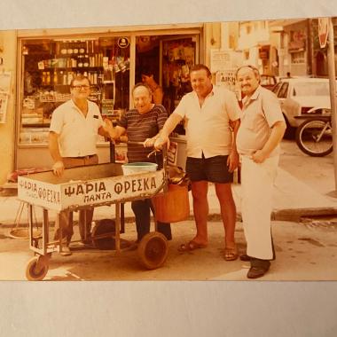 Portable fish shop in the area of Hirsch in Thessaloniki