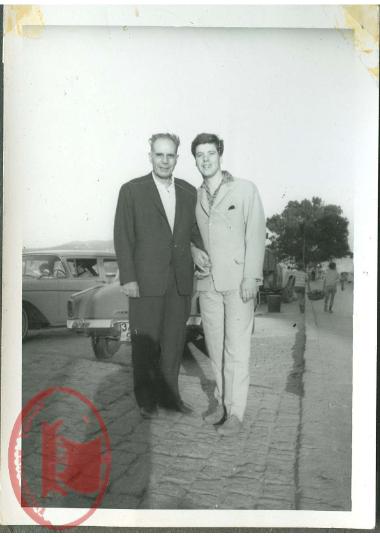 Ο σύζυγος της Μαρίας Τριανταφυλλίδου, Ελευθέριος Καντζαλίδης, με τον πατέρα της, Αναστάσιο Τριανταφυλλίδη