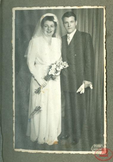 The photo of the wedding of the parents of Grigorios Gouveris