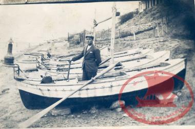 Aretsou. The boats with lamps of Petros Tsaousis