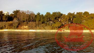 Αρετσού με θέα το ανατολικό τμήμα της παραλίας