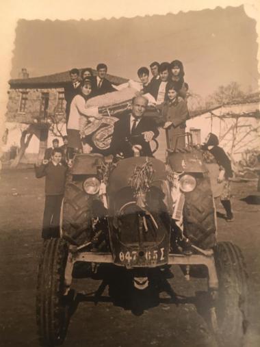 Volvi Askos. Family carries the bride's dowry on a tractor