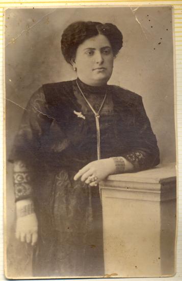 Sofia Kakoulidou, wife of Savvas, in Trebizond