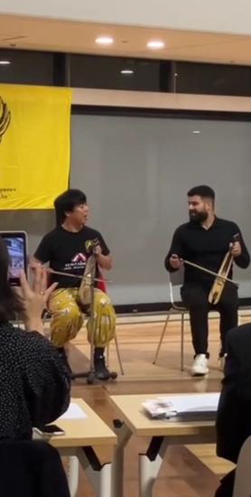Pontian lyre player