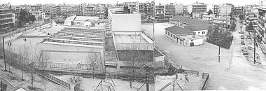 View of the central part of the settlement. The 4th and 5th Gymnasium and Lyceum and the 7th Primary School of Kalamaria between M. Alexandrou Street (left), An. Thrace, Lassani, Caesarea (right) and Zirganou