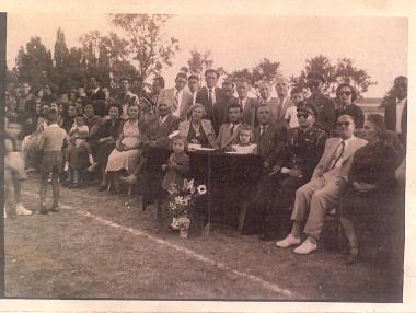 Gymnastics demonstrations of the 19th Primary School of Thessaloniki in the area between the present-day streets of M. Alexandrou, Ethn. Antistaseos and Kazazi.