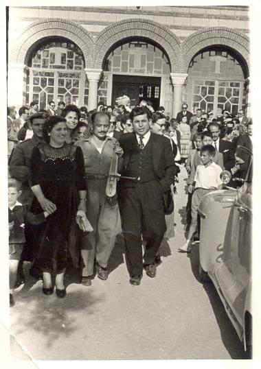 Wedding of Vassilis Nikolaidis and Saya Seridou at Agios Eleftherios in the area of Depo with the accompaniment of the Pontian lyre.