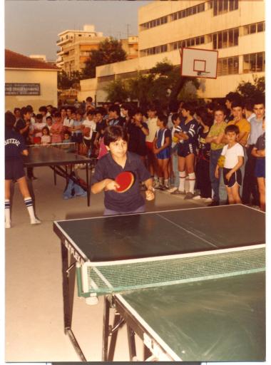 From the table tennis demonstrations of the Admiral Votsis Association, in the courtyard of the 7th Primary School of Kalamaria.