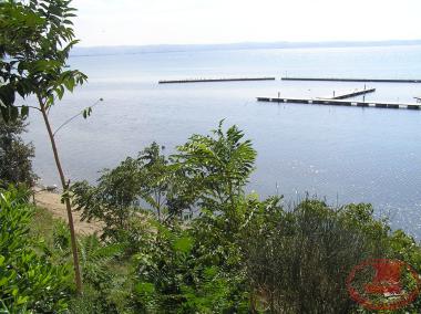 The last floating platforms of the port of Aretsou.