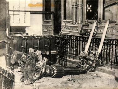 Destruction of the candelabrum of the Holy Church of Saints Constantine and Helen of Stavrodromiou.