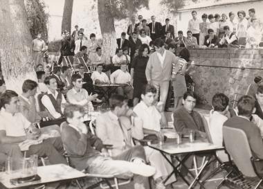 ΜΟΥΣΙΚΟ ΠΡΩΙΝΟ ΣΤΗ ΘΕΡΙΝΗ ΧΑΒΑΗ