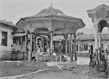 The Mevlevi Hane tekkeh in Thessaloniki, in photographs from 1917-1918.