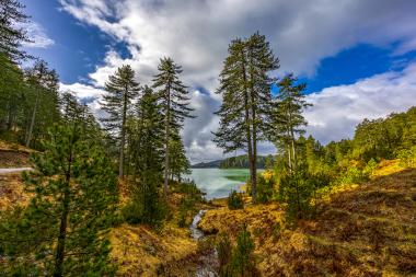Aoos Lake