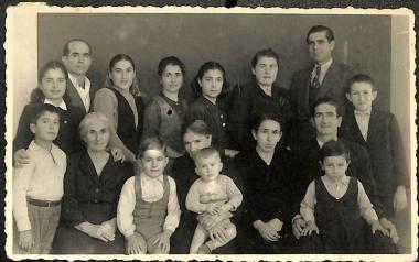 Karagiannidou Family, Kalamaria, 1946