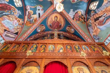 Saint Nikitas, Fanes