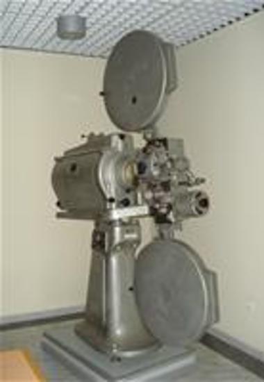 Κινηματογραφική Μηχανή Προβολής 35mm Lzk