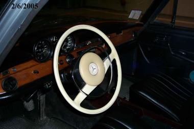 Αυτοκίνητο Mercedes Benz 280