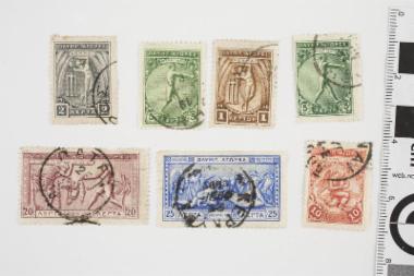 Γραμματόσημο το οποίο απεικονίζει το άθλημα της δισκοβολίας στην αρχαιότητα