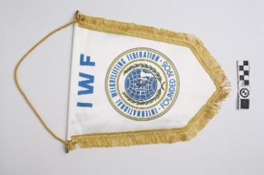 Λάβαρο της Διεθνούς Επιτροπής Άρσης Βαρών