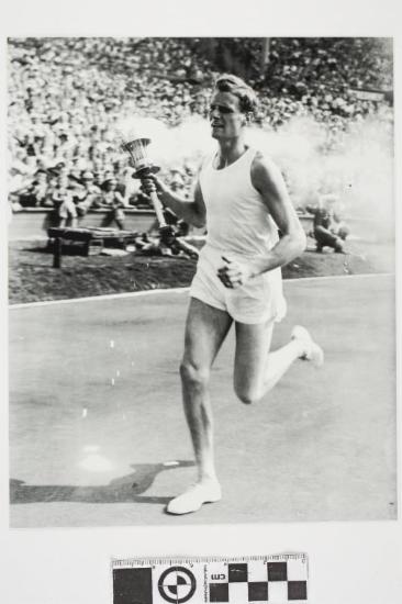 Ο Τζον Μαρκ (John Mark) (16 Αυγούστου του 1925 - 8 Δεκεμβρίου