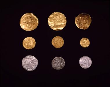 χρυσά και αργυρά νομίσματα