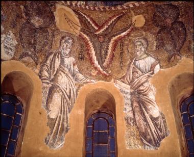 Παρηγορήτισσα. Οι προφήτες Ησαΐας και Ιερεμίας, σεραφείμ και χερουβείμ, ψηφιδωτό στο τύμπανο του τρούλου.