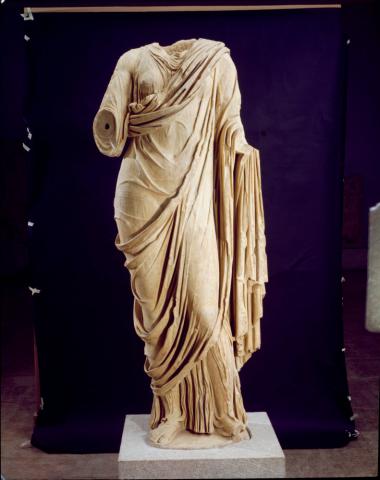 Ρωμαϊκό αντίγραφο αγάλματος Αρτέμιδος