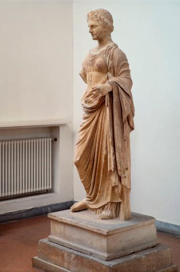 Άγαλμα Θέμιδος ή Νεμέσεως