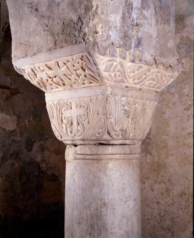 Κιονόκρανο.