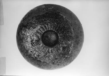 Χάλκινη φιάλη