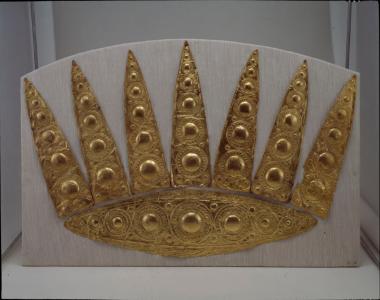 Χρυσό βασιλικό διάδημα