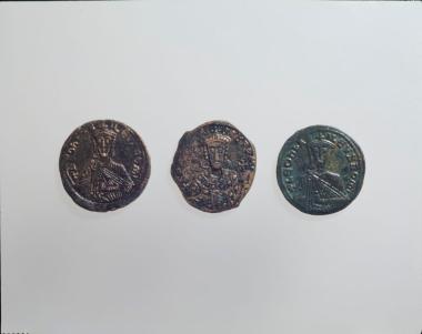 Φόλλις (εμπρ.)