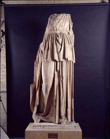 Μαρμάρινο άγαλμα Απόλλωνος Πατρώου του γλύπτη Ευφράνορος